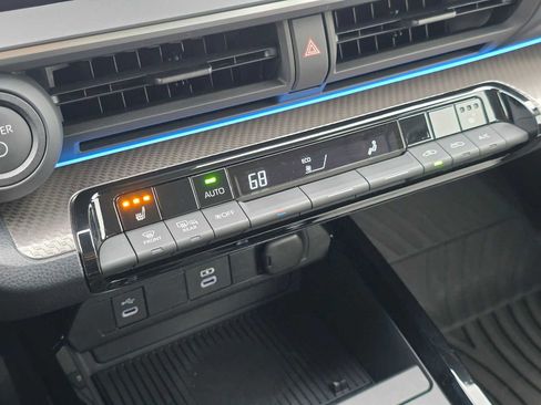 Certified 2026 Toyota Prius XLE image 32