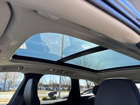 Used 2024 Volvo XC60 B5 Plus image 17