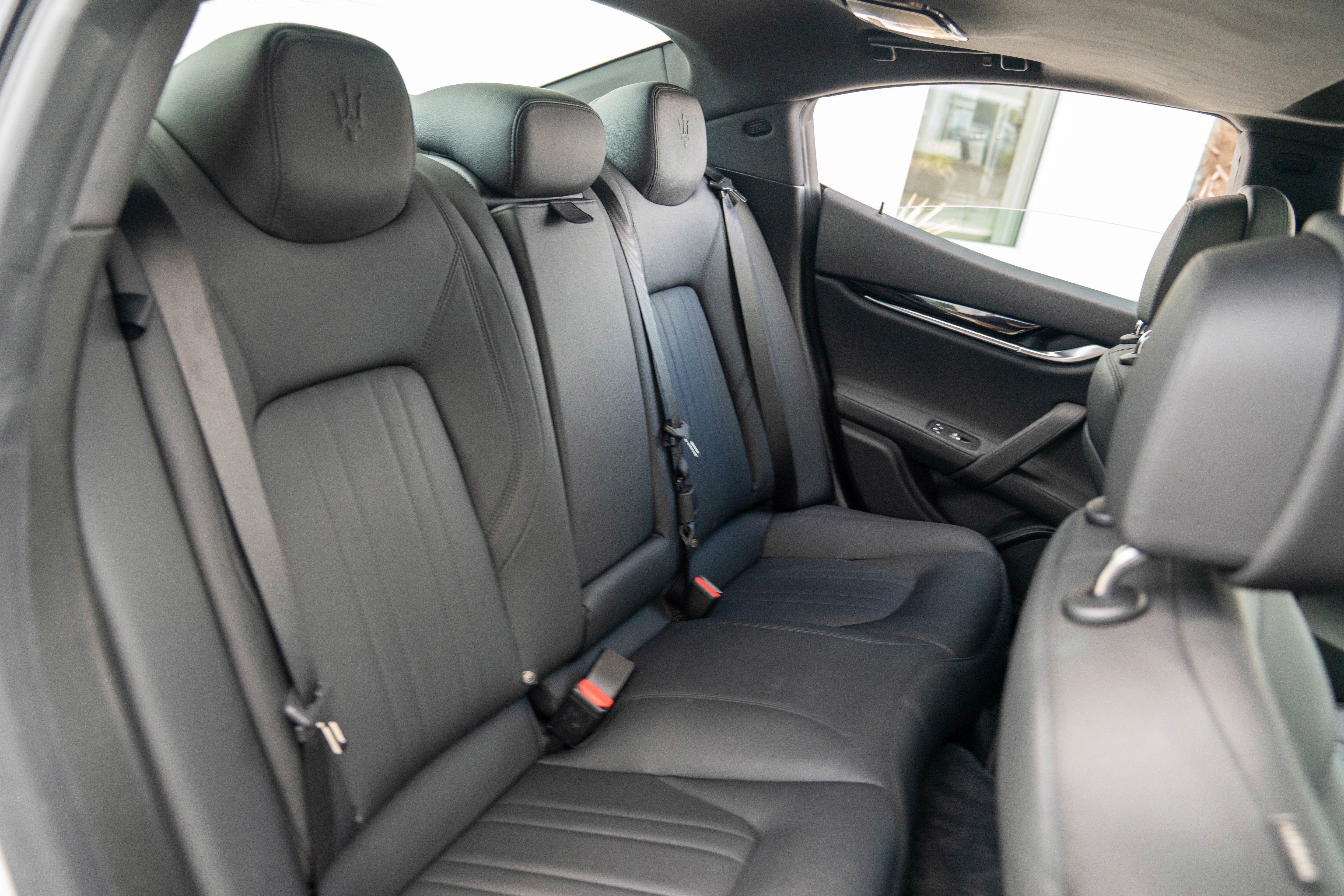Used 2022 Maserati Ghibli Modena RWD image 14