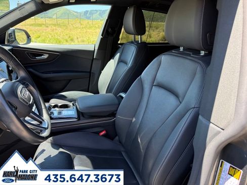 Used 2021 Audi Q8 Prestige w/ Prestige Package AWD/4WD image 14