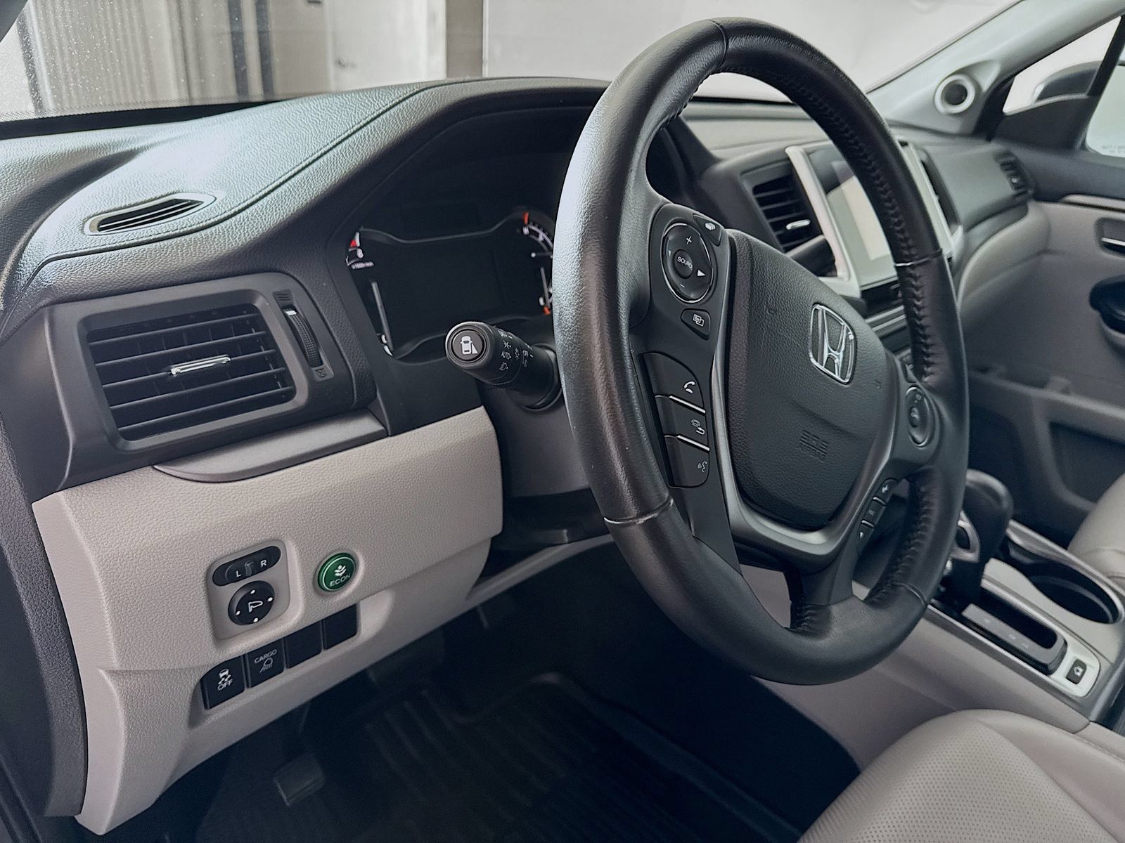 Used 2020 Honda Ridgeline RTL-E image 21