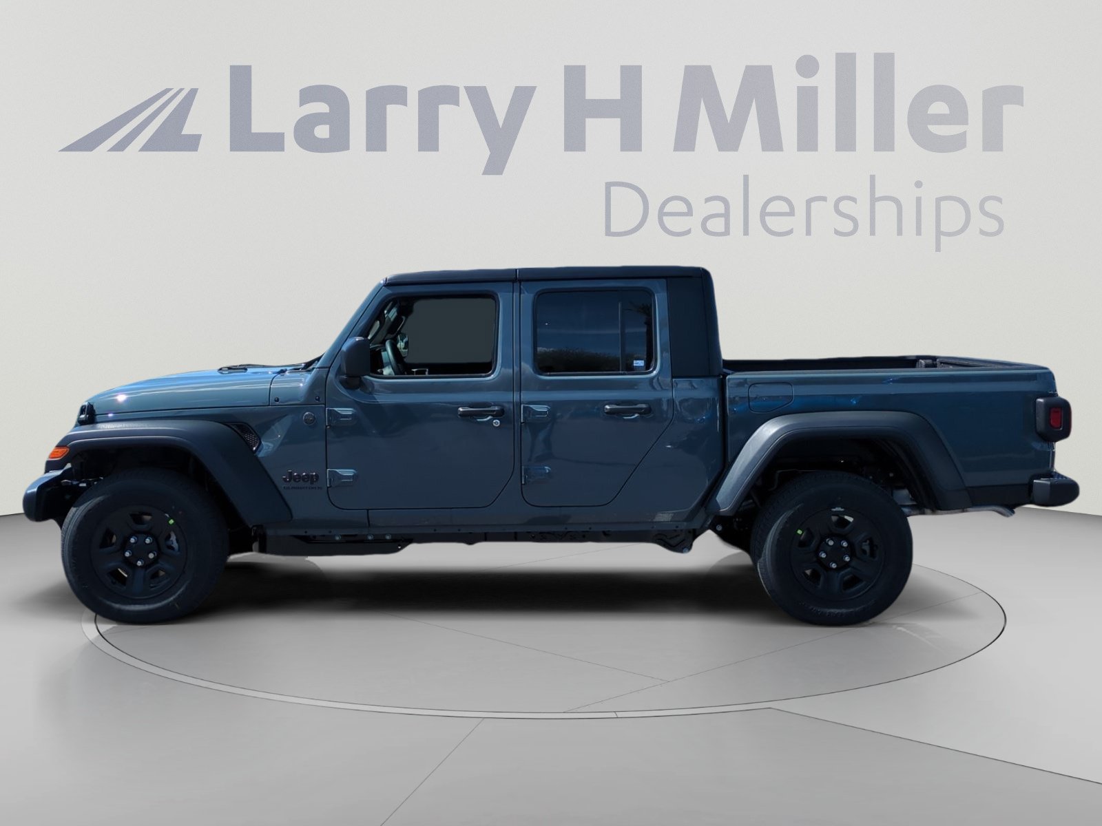 New 2026 Jeep Gladiator Sport AWD/4WD image 2
