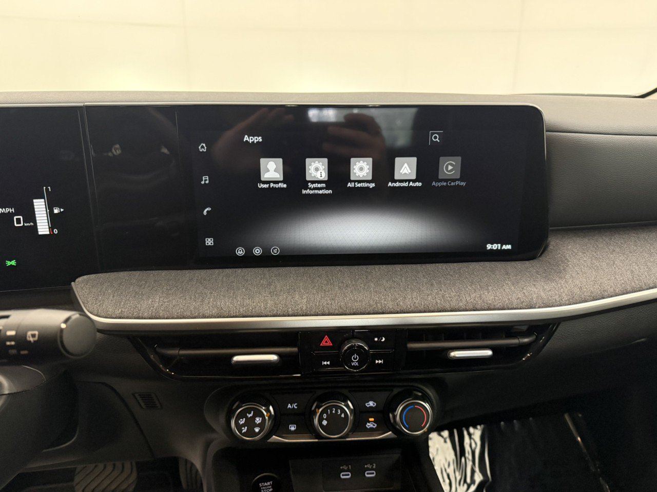 Used 2026 Nissan Kicks S FWD image 19
