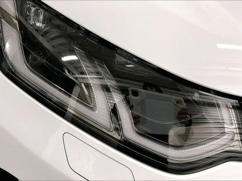 Certified 2025 Land Rover Discovery Sport S image 28