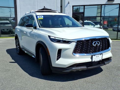 Certified 2023 INFINITI QX60 Sensory w/ Cargo Package AWD/4WD image 3