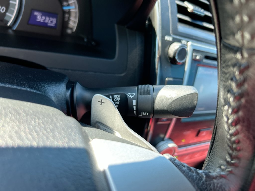 Used 2014 Toyota Camry SE FWD image 18