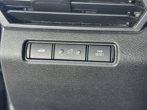 Used 2024 Nissan Altima 2.5 SR FWD image 10