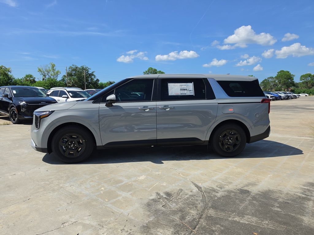 New 2027 Kia Carnival LX FWD image 5