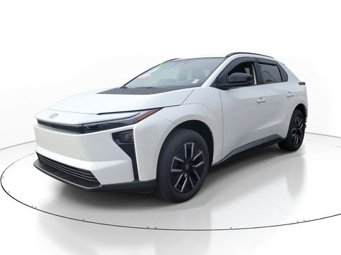 Certified 2026 Toyota bZ image 3