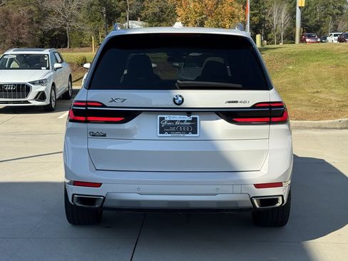 Used 2023 BMW X7 xDrive40i image 12