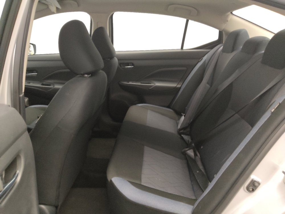 Used 2025 Nissan Versa SV FWD image 18