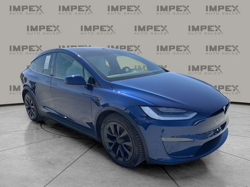 Used 2022 Tesla Model X image 7