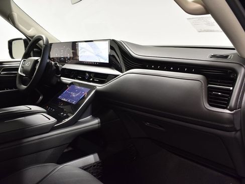 New 2026 INFINITI QX80 Luxe w/ Exterior Package image 16