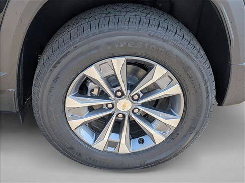 New 2026 Chevrolet Equinox LT w/ Convenience Package II FWD image 10