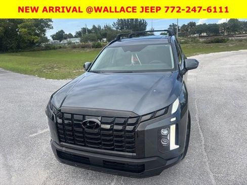 Used 2023 Hyundai Palisade XRT FWD image 2