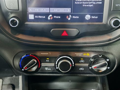 Used 2025 Kia Soul LX w/ LX Technology Package FWD image 24