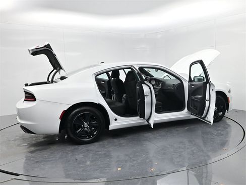 Used 2022 Dodge Charger SXT image 51