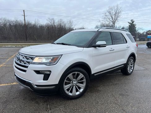 Used 2018 Ford Explorer Limited image 2