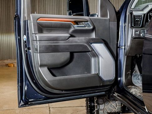 Used 2024 GMC Sierra 2500 Denali w/ Denali Reserve Package image 33