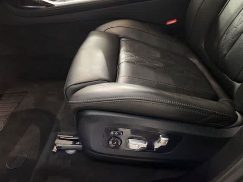 Used 2025 BMW X7 xDrive40i AWD/4WD image 42