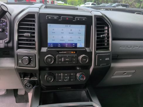 Used 2022 Ford F350 XLT w/ Black Appearance Package AWD/4WD image 25