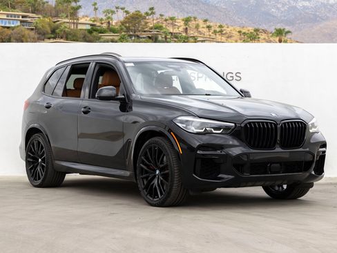 Used 2023 BMW X5 sDrive40i w/ M Sport Package RWD image 2