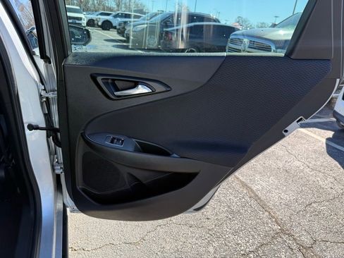 Used 2022 Chevrolet Malibu LT image 16
