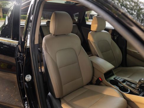 Used 2019 Hyundai Tucson Ultimate image 14