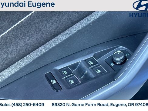 Used 2024 Volkswagen Jetta SEL FWD image 15
