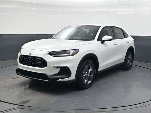 New 2026 Honda HR-V LX image 8