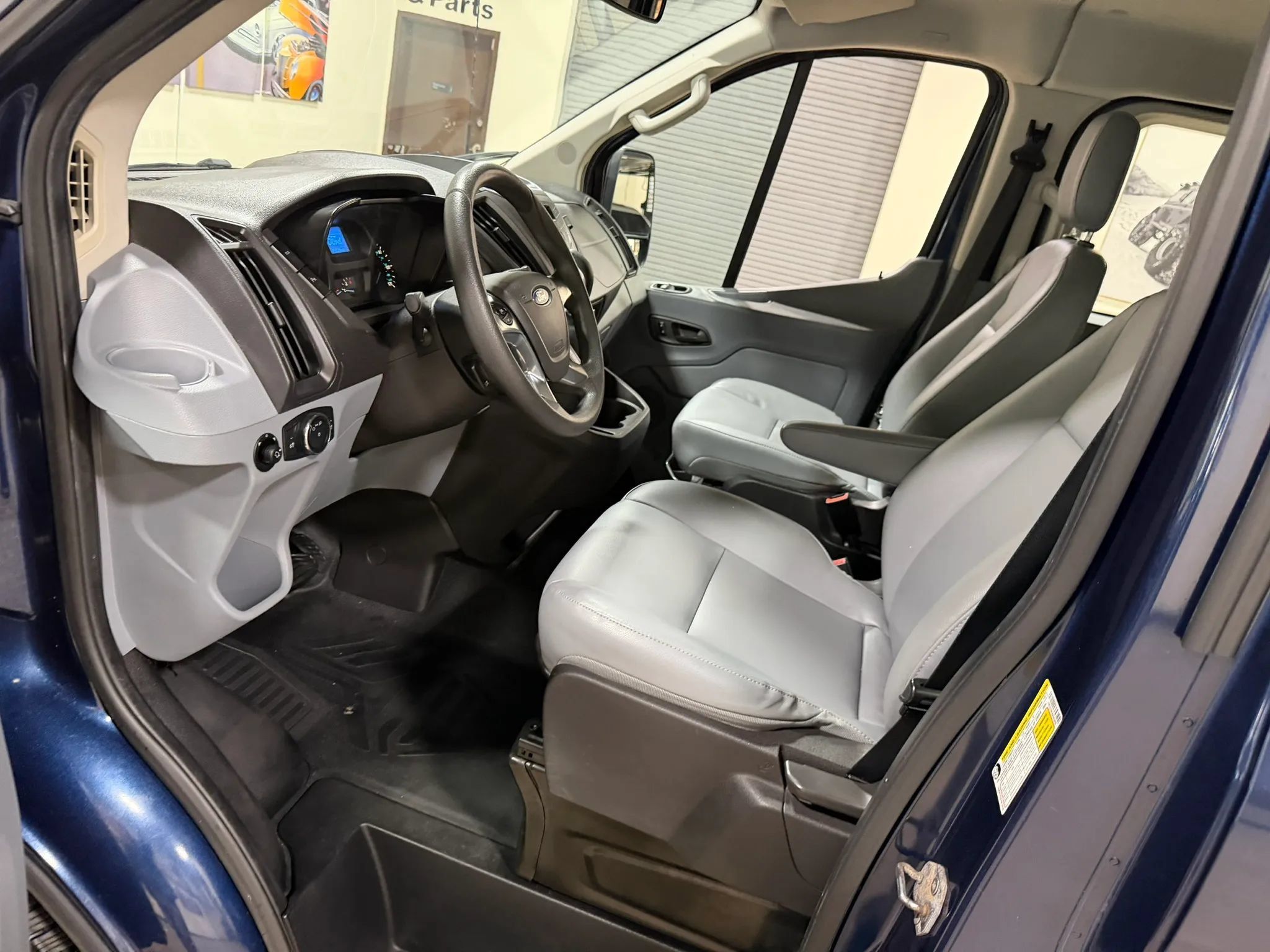 Used 2016 Ford Transit 350 XL RWD image 40