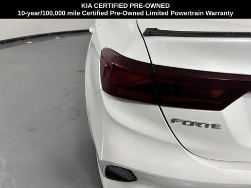 Certified 2024 Kia Forte LXS image 28