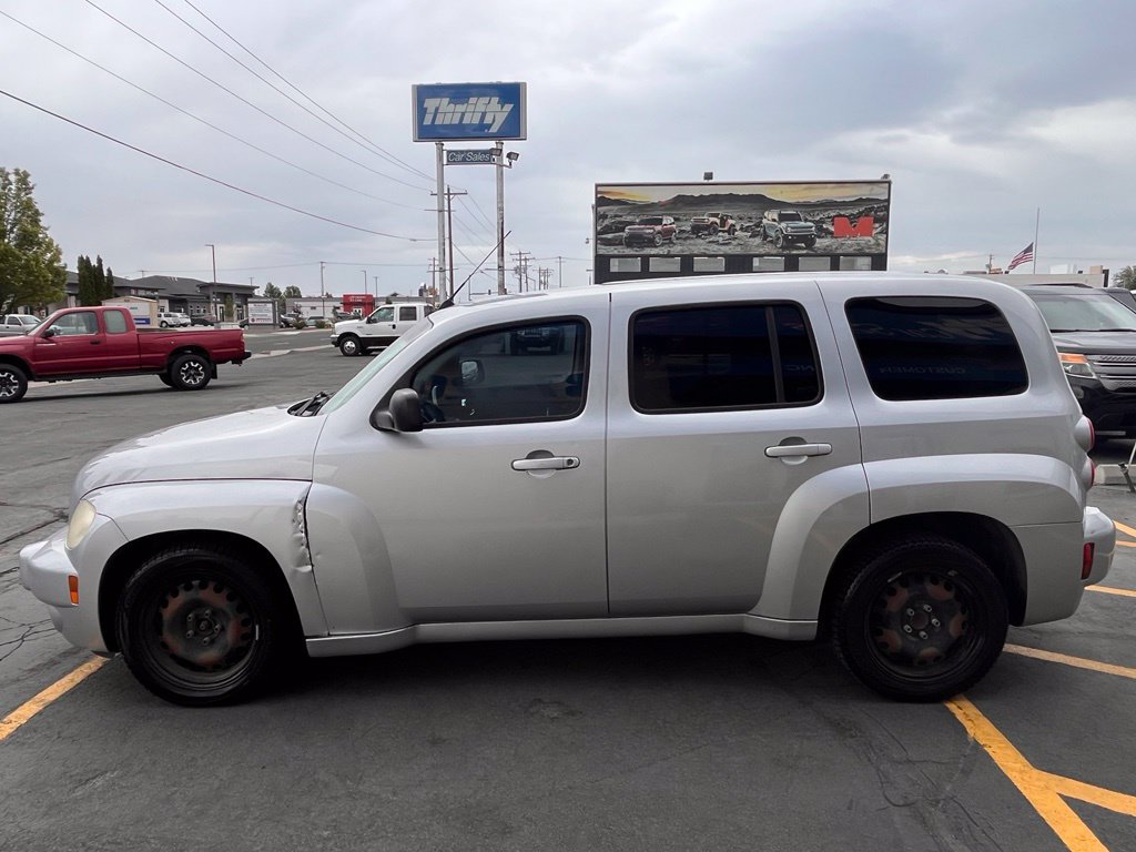 Used 2010 Chevrolet HHR LS FWD image 8