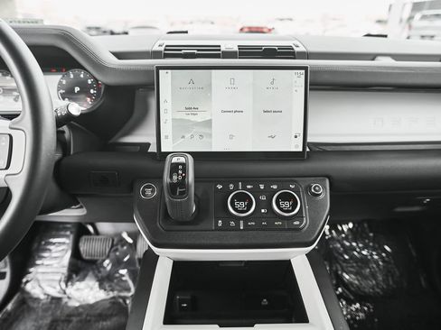 Used 2025 Land Rover Defender 110 S AWD/4WD image 29