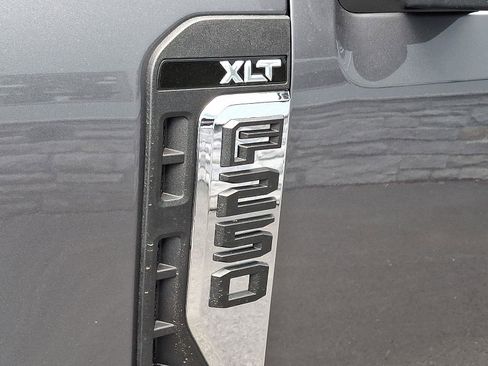 New 2025 Ford F250 XLT w/ FX4 Off-Road Package image 20