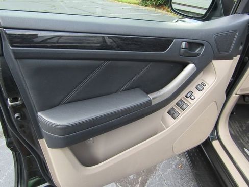 Used 2008 Toyota 4Runner Limited image 12