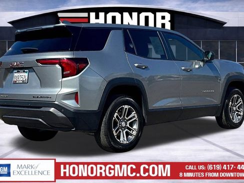 Used 2025 GMC Terrain Elevation AWD/4WD image 6
