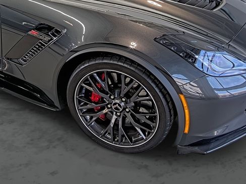 Used 2019 Chevrolet Corvette Z06 image 14