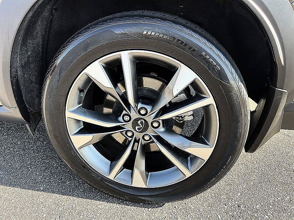 Used 2023 INFINITI QX60 Luxe w/ Cargo Package AWD/4WD image 10