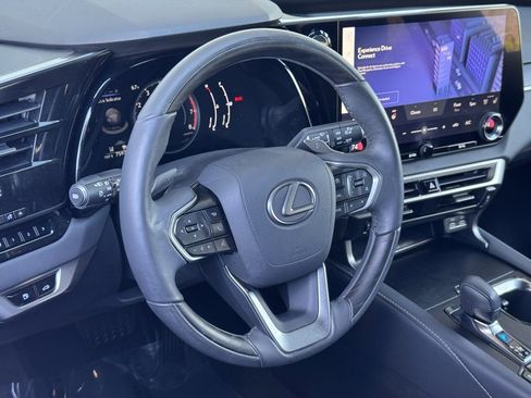 Used 2023 Lexus RX 350 Premium image 18