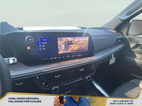 New 2026 Chevrolet Suburban Premier AWD/4WD image 20