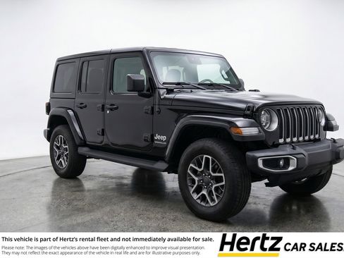 Used 2025 Jeep Wrangler Unlimited Sahara AWD/4WD image 1