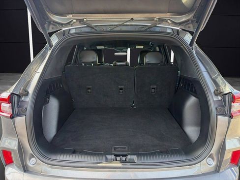 Used 2024 Ford Escape ST-Line w/ Tech Pack #1 FWD image 22