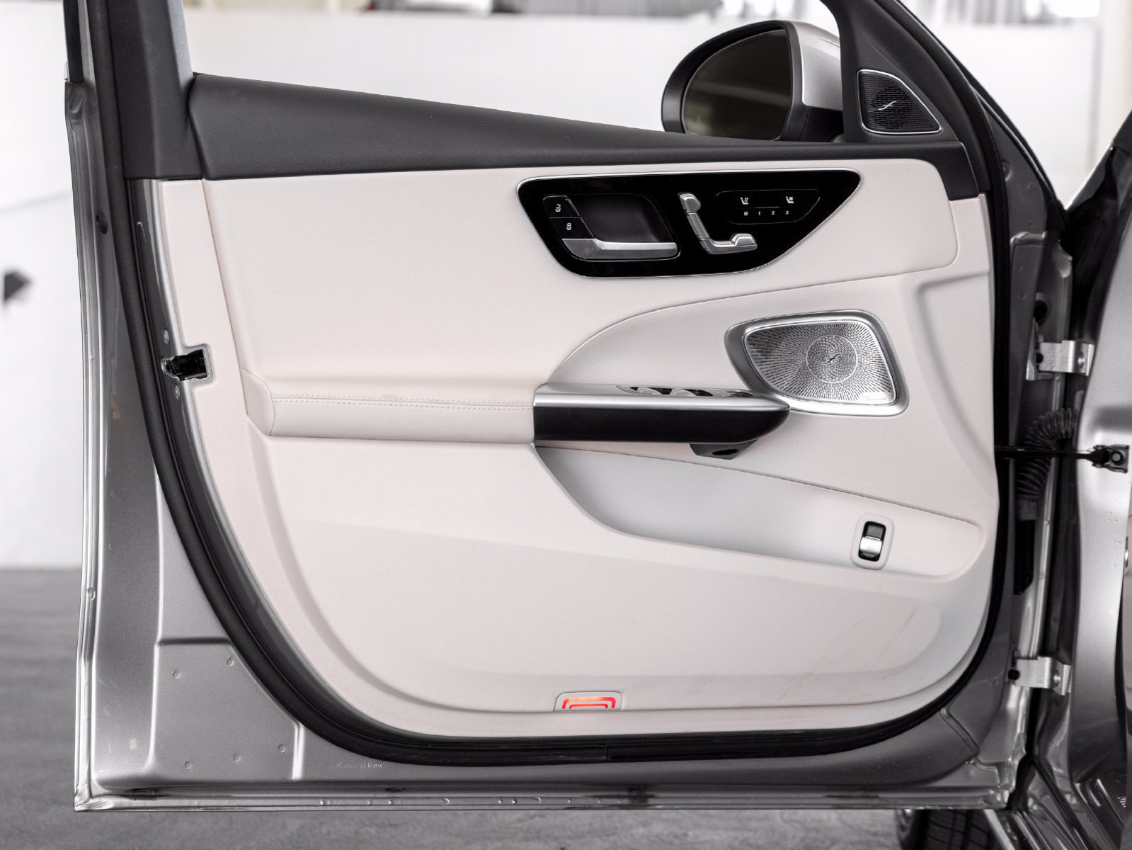 Certified 2024 Mercedes-Benz C 300 Sedan image 9
