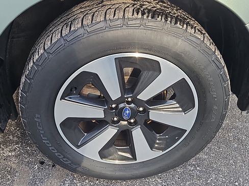 Used 2018 Subaru Forester 2.5i w/ Alloy Wheel Package image 24