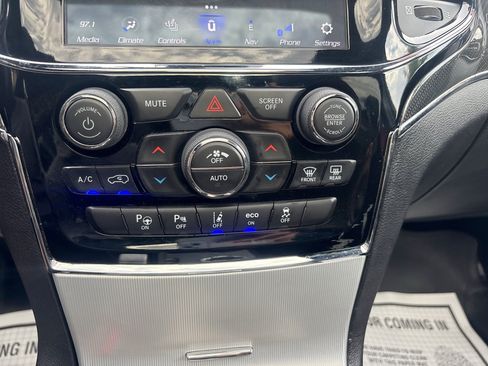 Used 2020 Jeep Grand Cherokee SRT AWD/4WD image 17