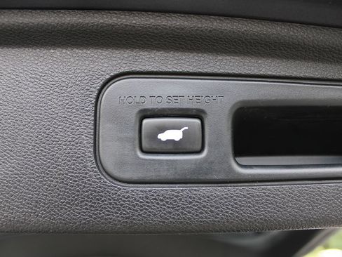 Used 2023 Honda Odyssey Elite image 37