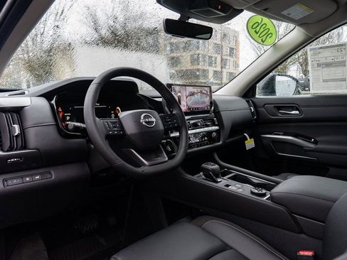 New 2026 Nissan Pathfinder SL w/ Cargo Package AWD/4WD image 23