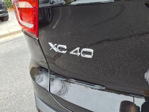 New 2026 Volvo XC40 B5 Ultra w/ Protection Package Premier AWD/4WD image 5