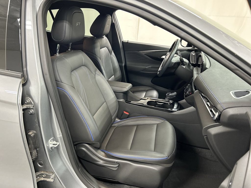 Certified 2024 Buick Envista Sport Touring FWD image 22